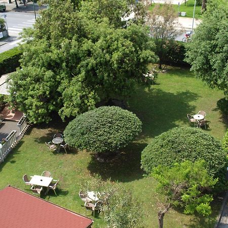 Hotel Villa Colombo Lido di Camaiore Esterno foto