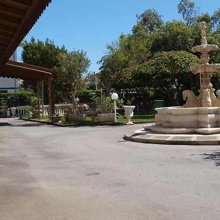 Hotel Villa Colombo Lido di Camaiore Esterno foto