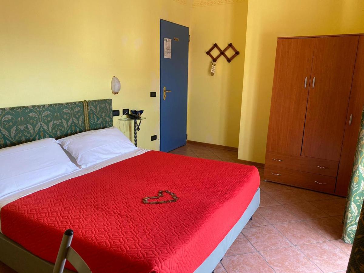 Hotel Villa Colombo Lido di Camaiore Esterno foto