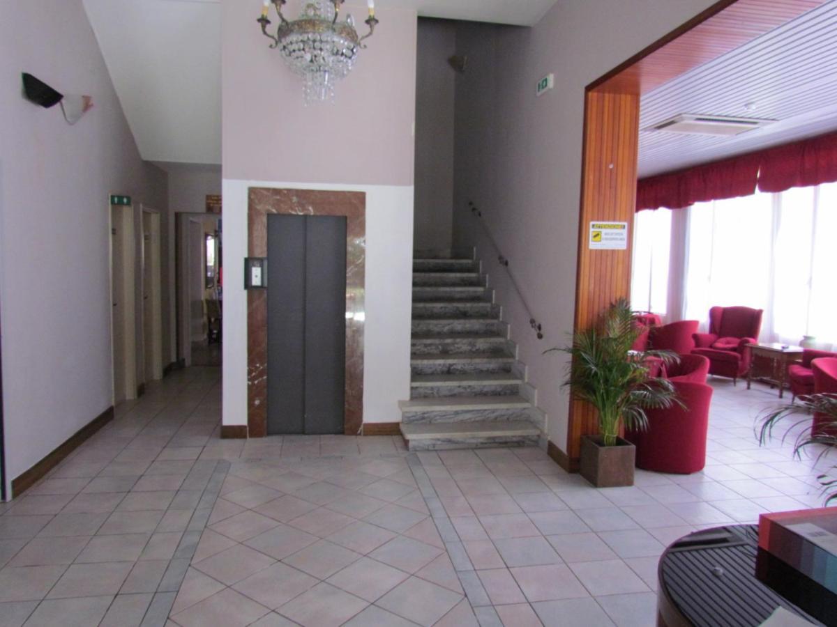 Hotel Villa Colombo Lido di Camaiore Esterno foto