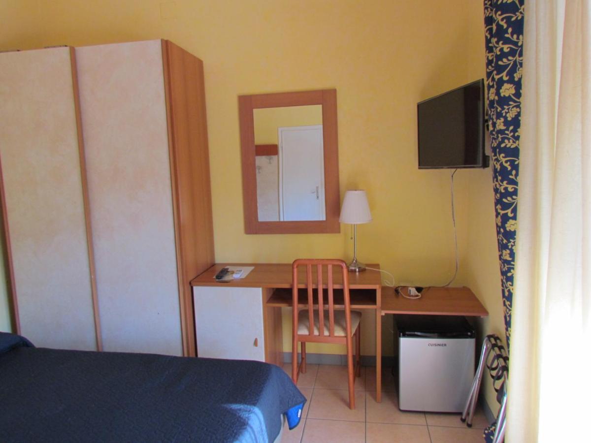 Hotel Villa Colombo Lido di Camaiore Esterno foto