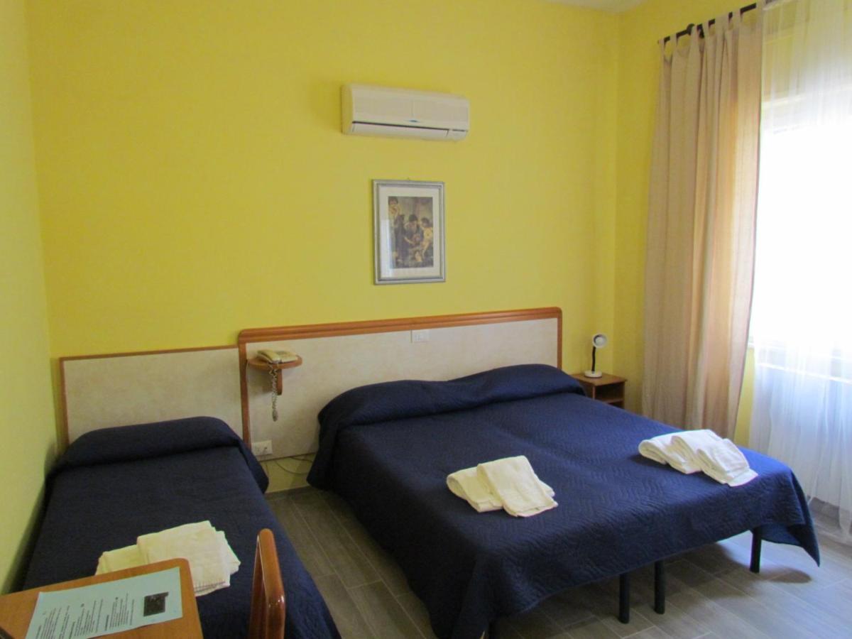 Hotel Villa Colombo Lido di Camaiore Esterno foto
