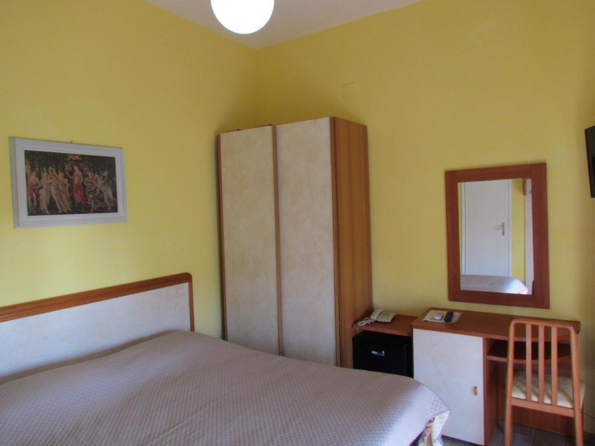 Hotel Villa Colombo Lido di Camaiore Esterno foto