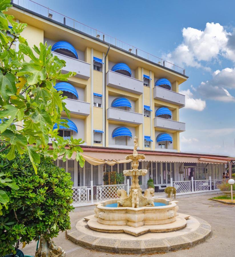 Hotel Villa Colombo Lido di Camaiore Esterno foto