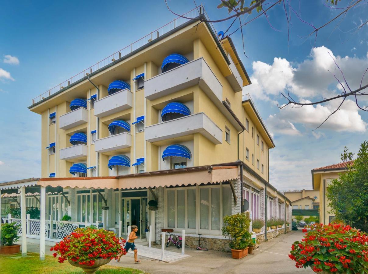 Hotel Villa Colombo Lido di Camaiore Esterno foto