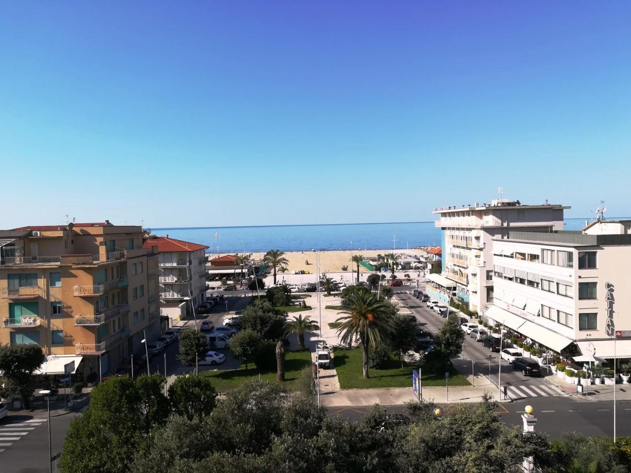 Hotel Villa Colombo Lido di Camaiore Esterno foto