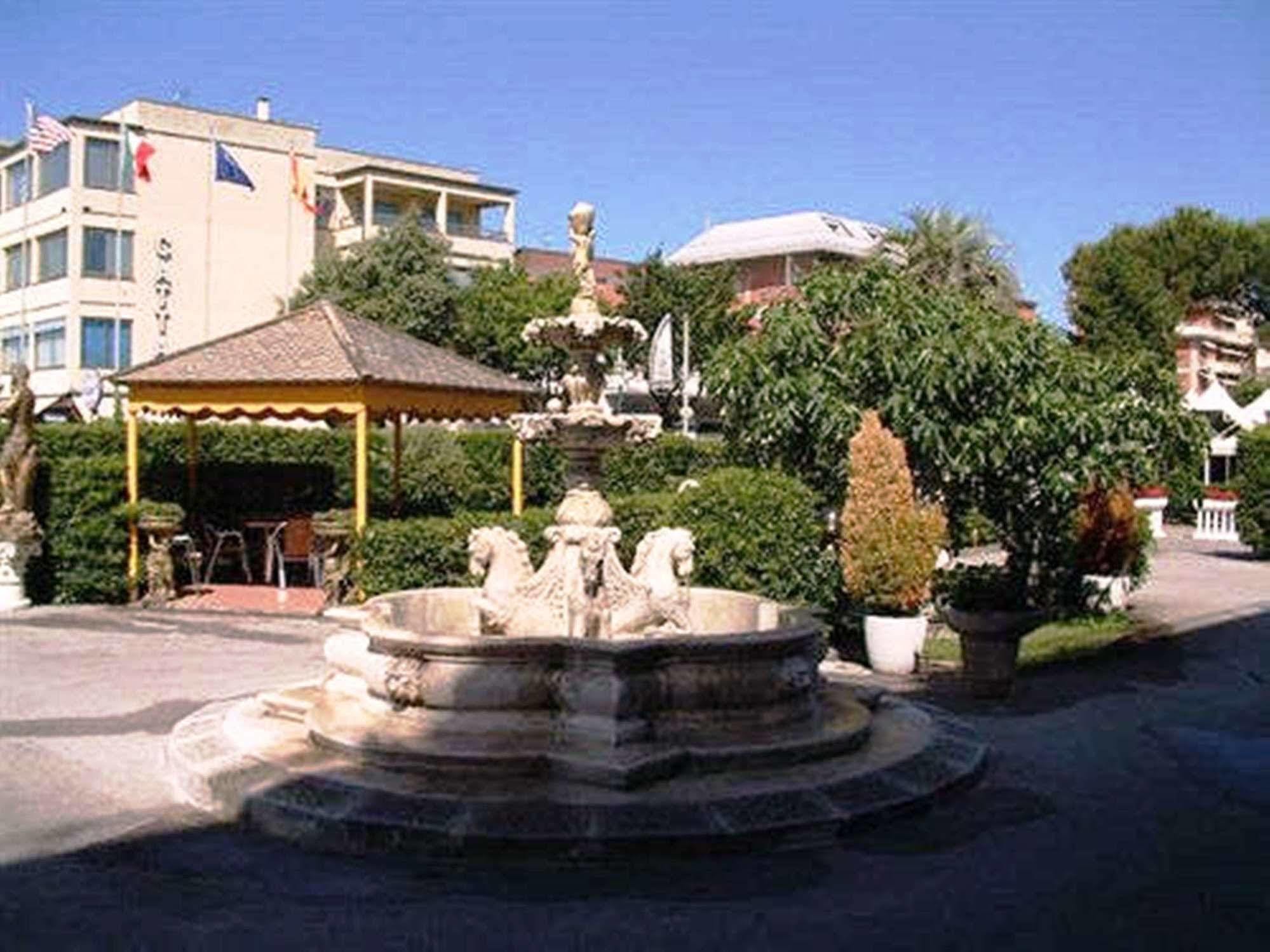 Hotel Villa Colombo Lido di Camaiore Esterno foto