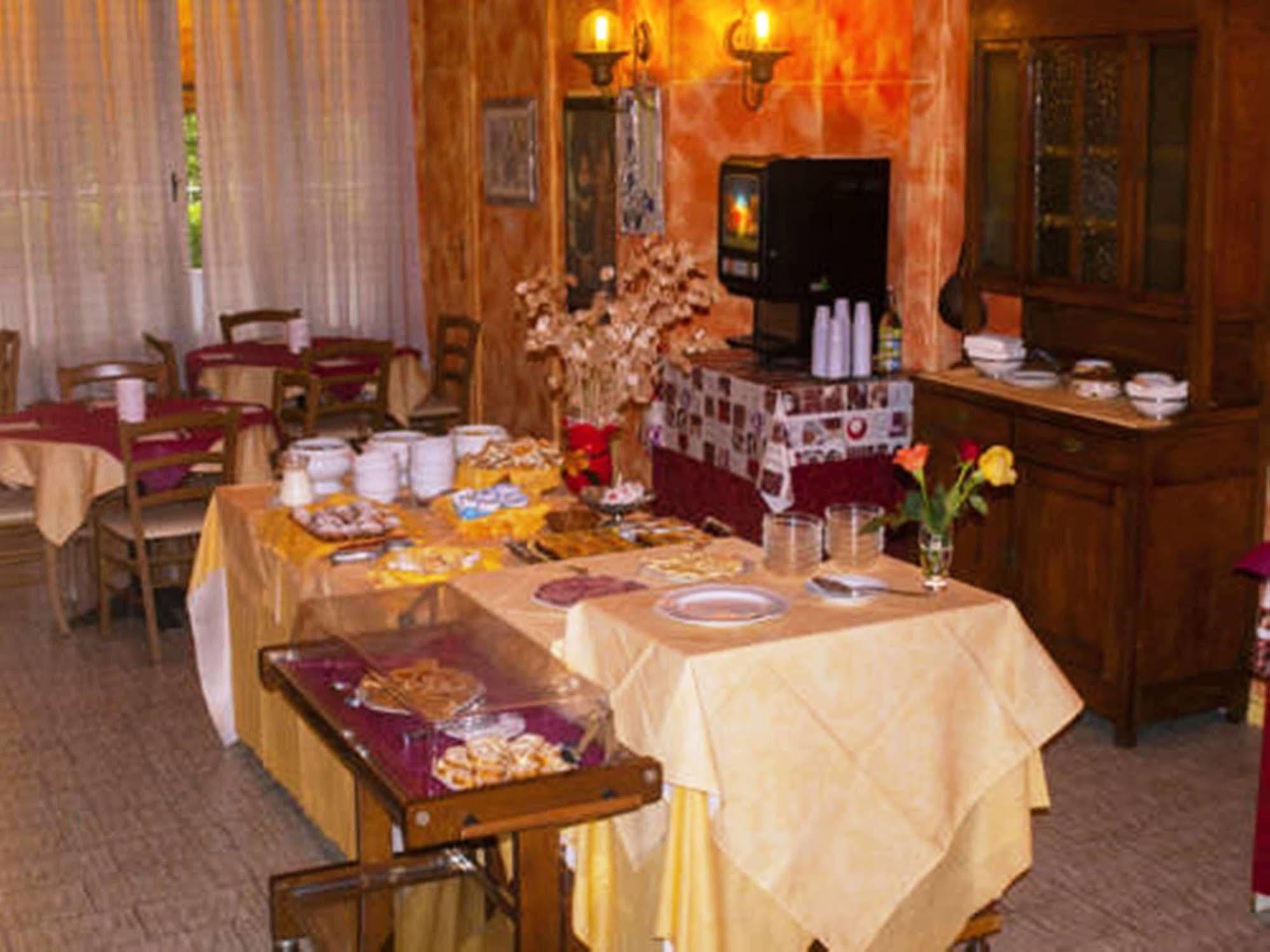 Hotel Villa Colombo Lido di Camaiore Esterno foto